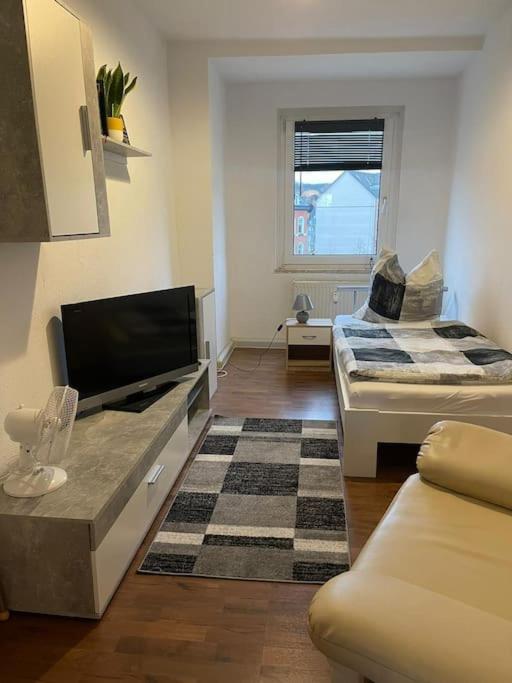 Kleine Wohnung Fuer Monteure Und Dienstreisen Zwickau Exteriör bild